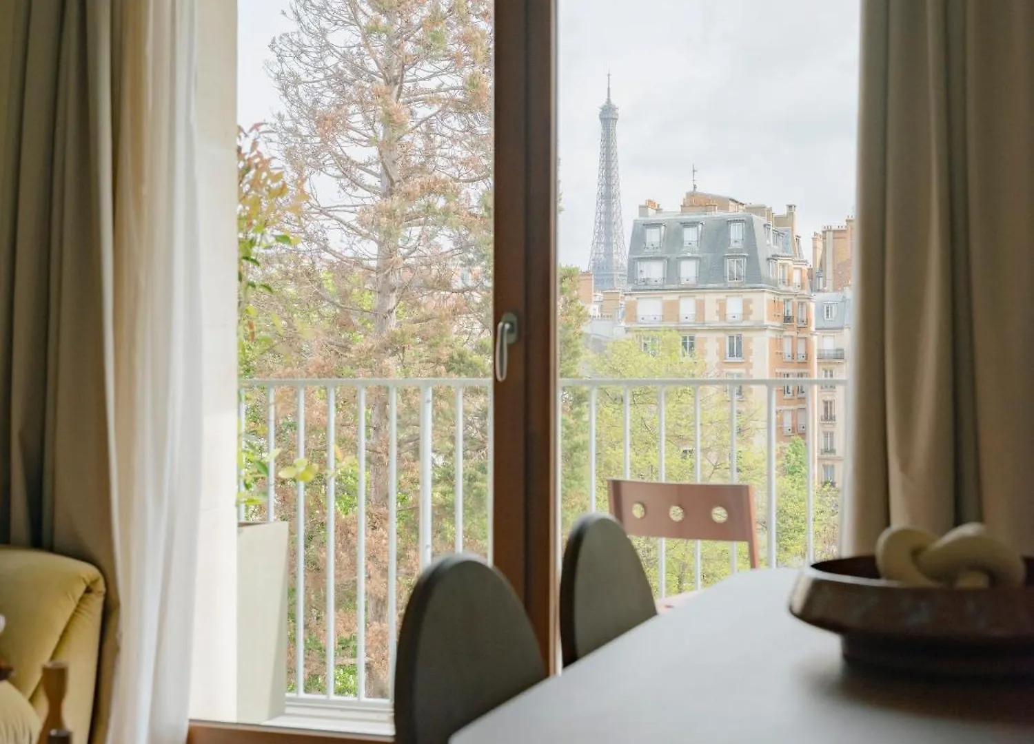 Edgar Suites - Eglise Paris