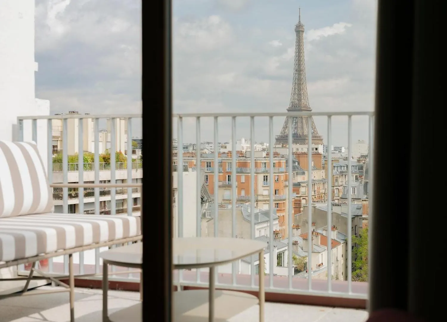 Edgar Suites - Eglise Paris Aparthotel
