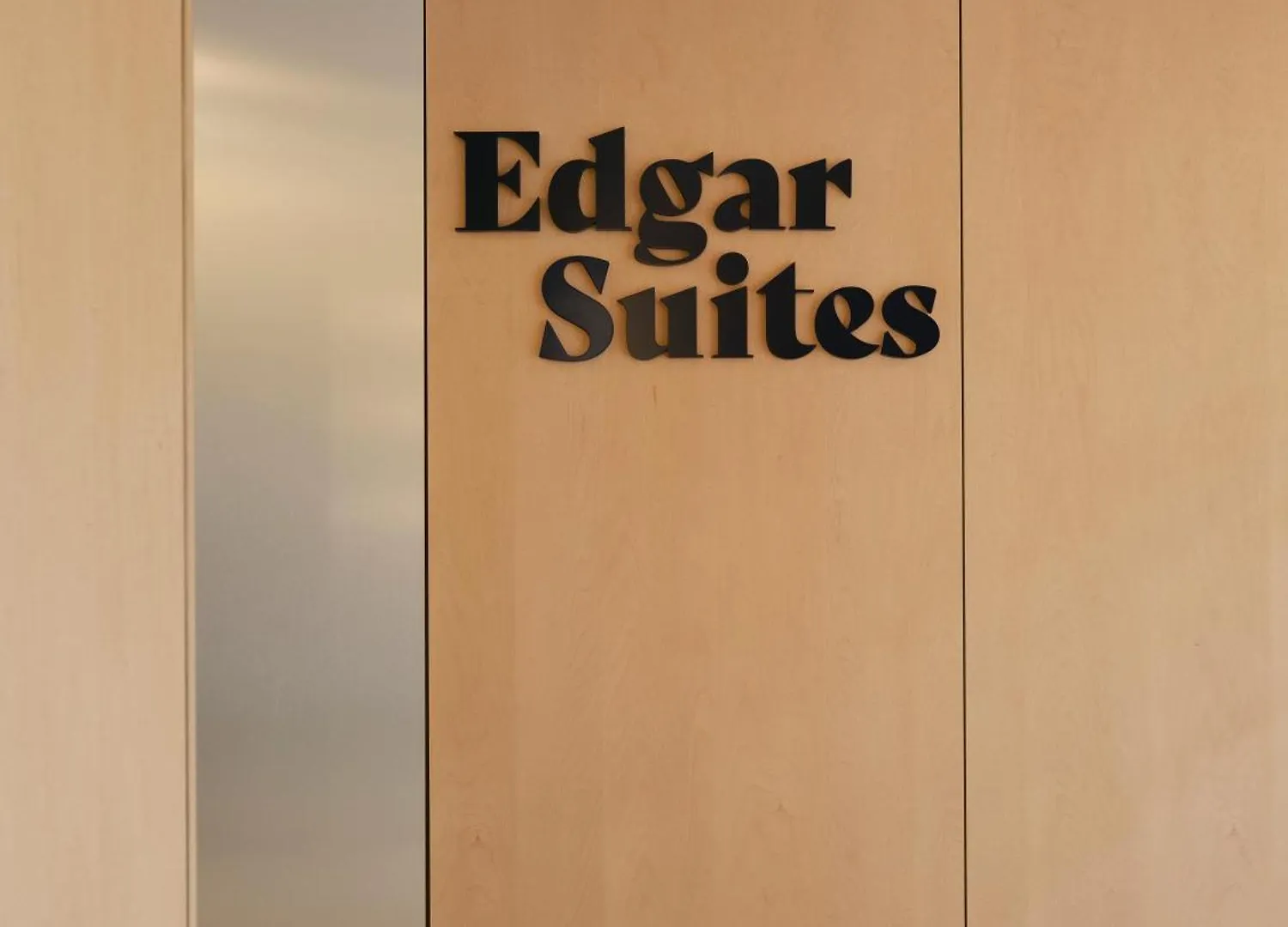 Edgar Suites - Eglise Paris