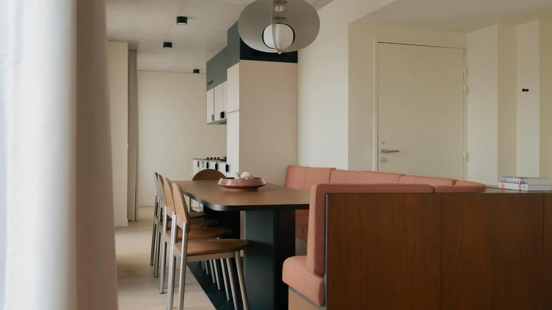 Edgar Suites - Eglise Paris 0*,  France
